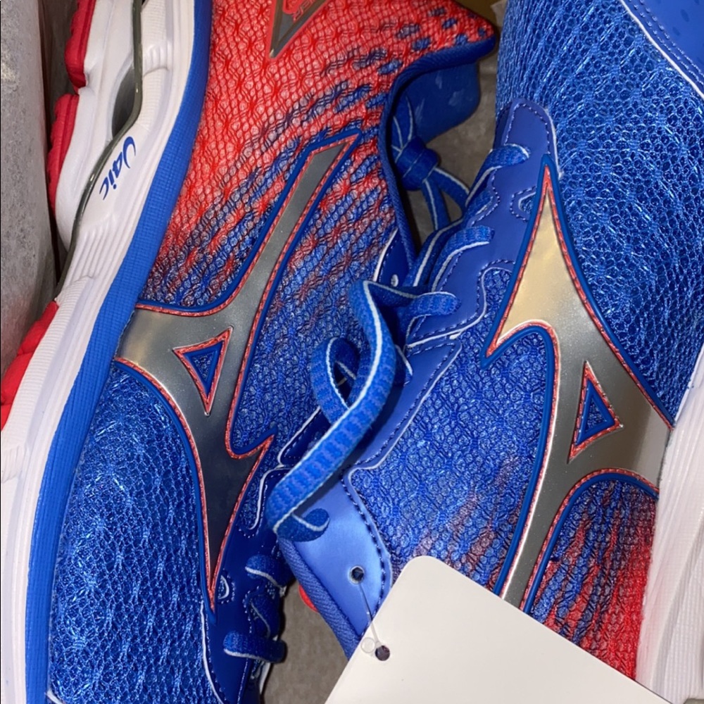 Women’s Mizuno Wave Rider 19